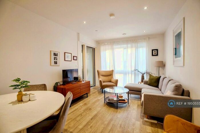 1 Bedroom Flat To Rent In Capitol Court, London, E3