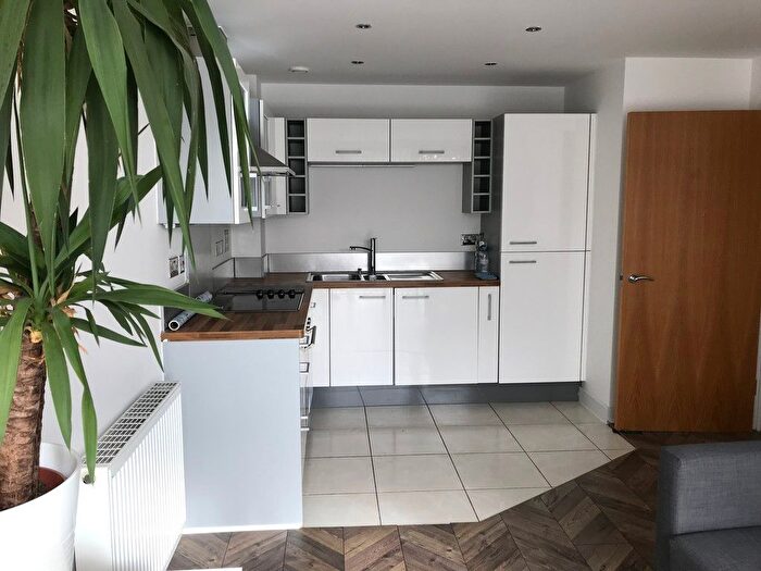 1 Bedroom Flat To Rent In Western Gateway, London, E16
