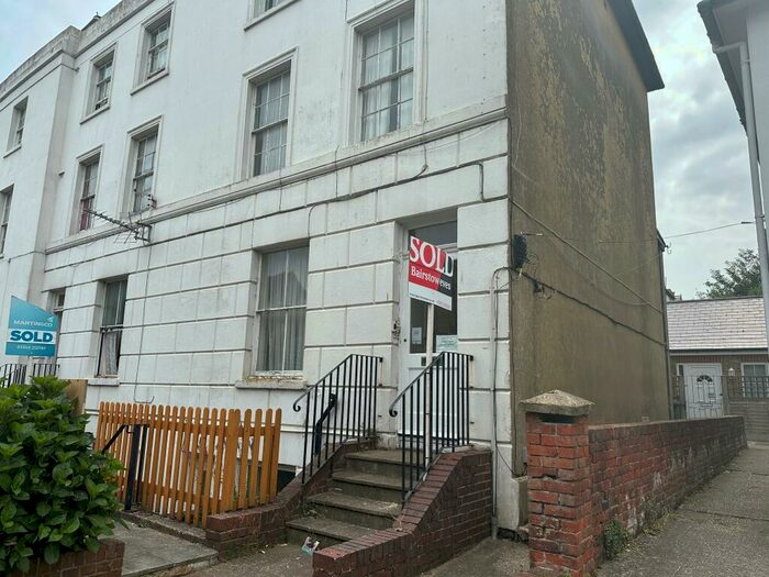 1 Bedroom Flat To Rent In Guildhall Street, Folkestone, CT20