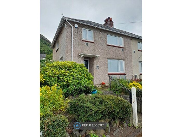 3 Bedroom Semi-Detached House To Rent In Pendalar, Llanfairfechan, LL33