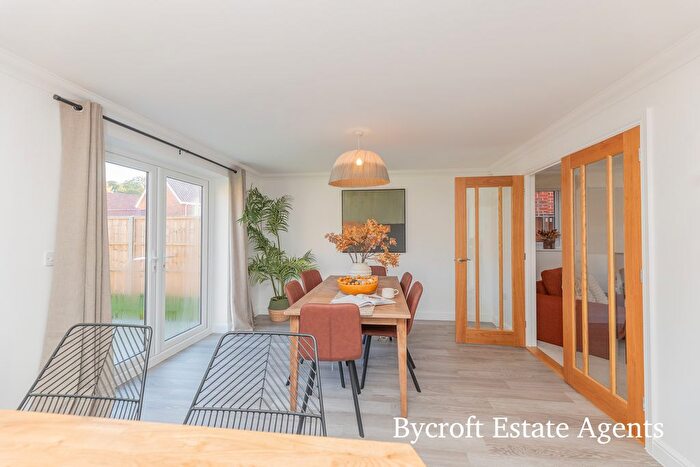 4 Bedroom Detached House For Sale In Stephen George Way, Blundeston, Lowestoft, NR32