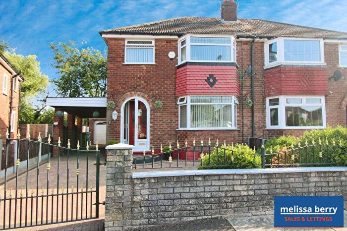3 Bedroom Semi-Detached House For Sale In Kenmore Road, Manchester, M45