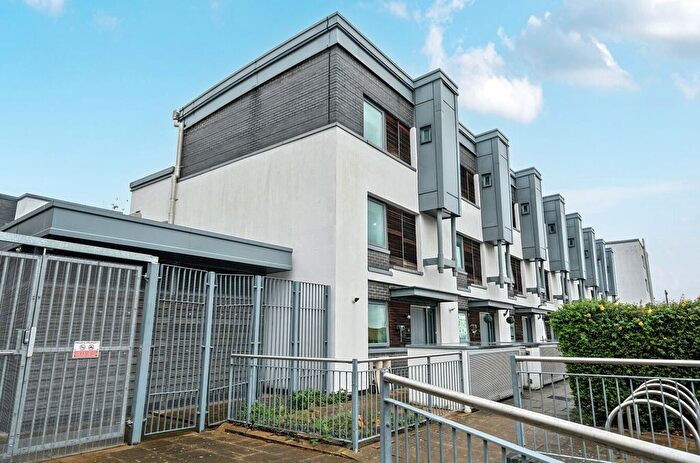 4 Bedroom Detached House For Sale In Paget Street, Southampton, Hampshire, SO14