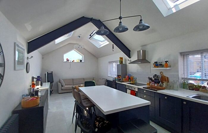 2 Bedroom Property To Rent In Crown Amp; Anchor Way, Paignton, TQ3