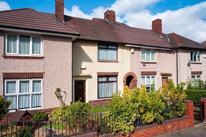 2 Bedroom Terraced House For Sale In Myrtle Road, Heeley, Sheffield, S2
