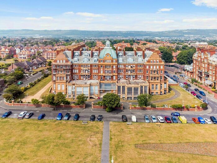 Houses for sale & to rent in CT20 2SG, Bouverie Road West, Folkestone