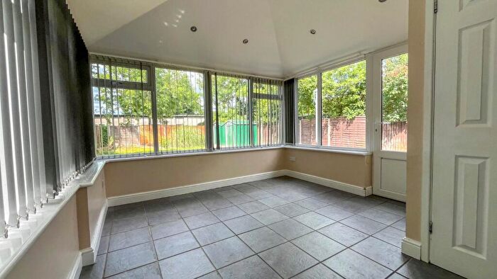 3 Bedroom Detached House For Sale In Nelson Street, Gainsborough, Lincolnshire, DN21