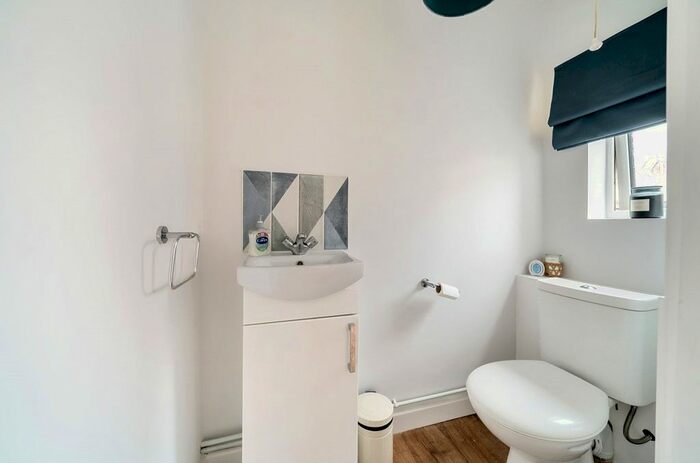 3 Bedroom Terraced House For Sale In Kent Road, Old Town, Swindon, Wiltshire, SN1