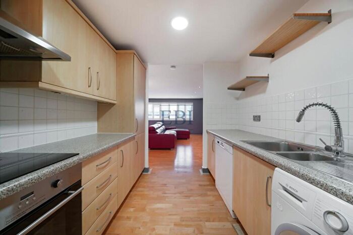 3 Bedroom Apartment To Rent In Arnhem Wharf, Arnhem Place, Isle Of Dogs, E14