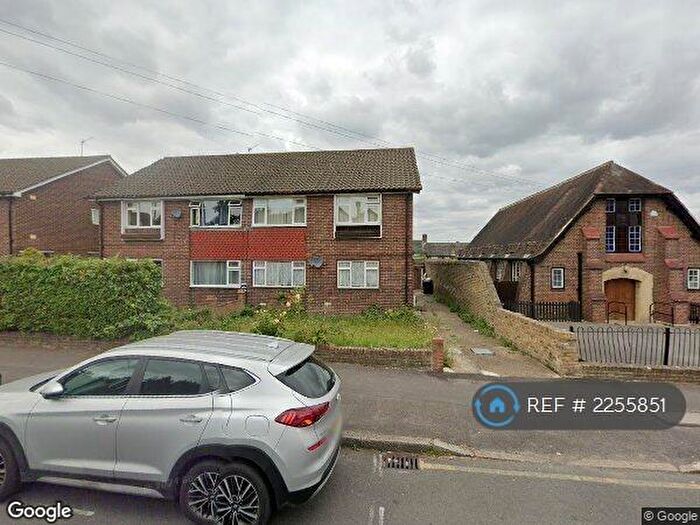 2 Bedroom Flat To Rent In Pearson Court, Morden, SM4