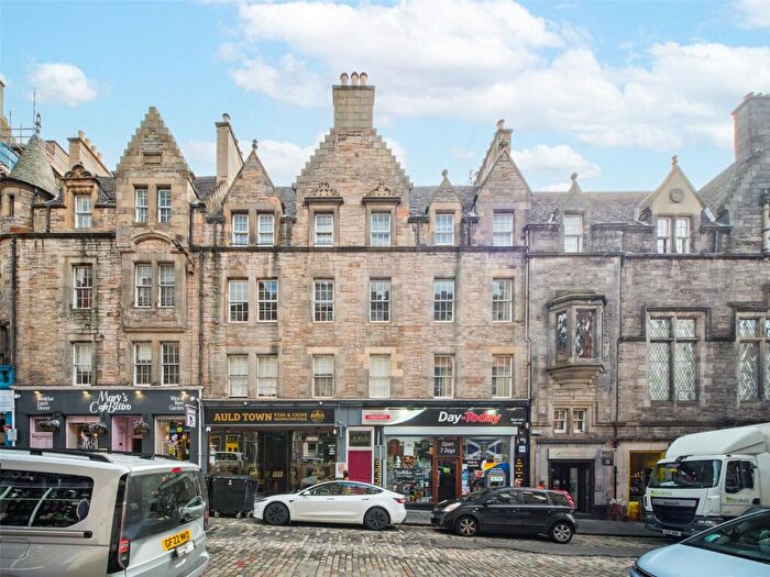 2 Bedroom Apartment For Sale In St. Marys Street, Edinburgh, Midlothian, EH1