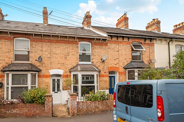 3 Bedroom Terraced House For Sale In William Street, Taunton, TA2