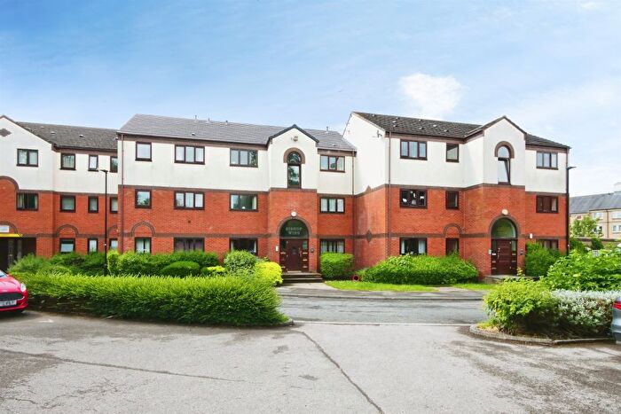 2 Bedroom Flat For Sale In Beckside Gardens, York, YO10