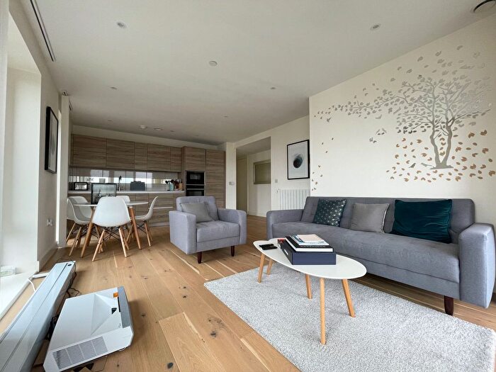 3 Bedroom Flat To Rent In Biring House, Duke Of Wellington Avenue, Woolwich, London, SE18