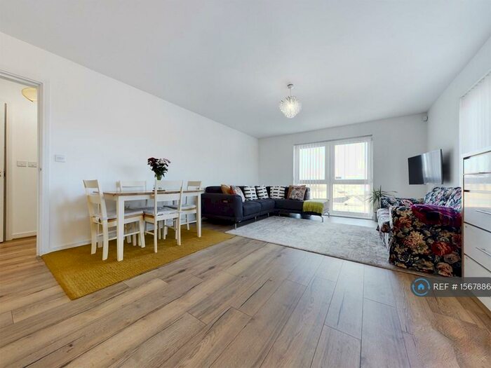 2 Bedroom Flat To Rent In Temple Hill, Dartford, DA1