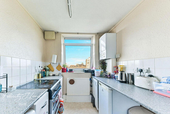 1 Bedroom Flat For Sale In Giraud Street, London, E14