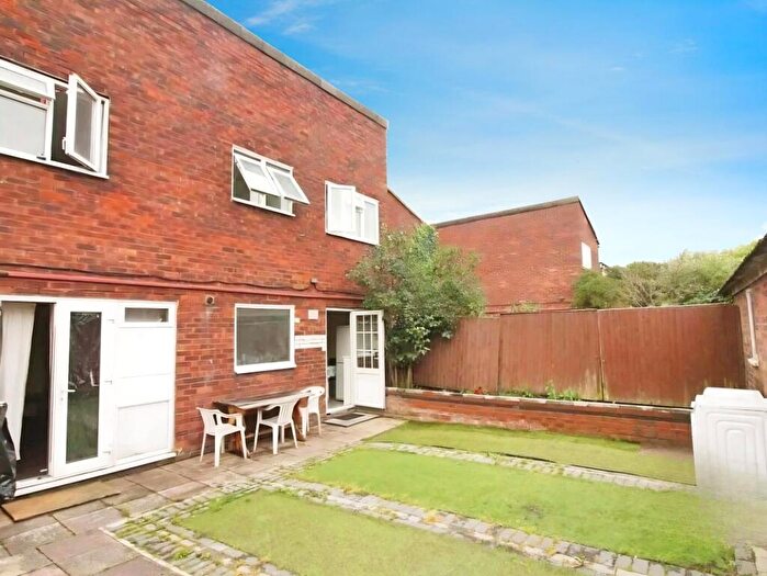 2 Bedroom End Of Terrace House For Sale In Long Banks, Harlow, CM18