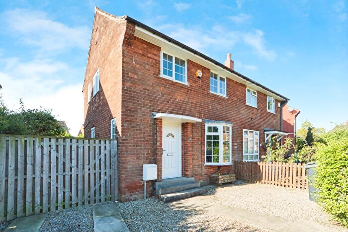 2 Bedroom Semi Detached House For Sale In Old Farm Drive, Leeds, LS16