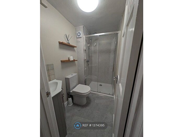 1 Bedroom Flat To Rent In Grosvenor Street, Cheltenham, GL52