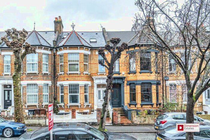 4 Bedroom Maisonette To Rent In Newick Road, Lower Clapton, Hackney, E5