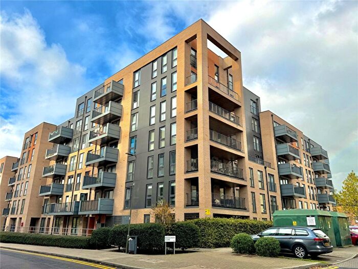 1 Bedroom Flat To Rent In Plamer Court, London, NW9