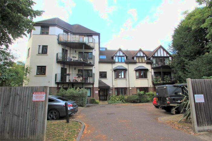 2 Bedroom Apartment To Rent In Copers Cope Road, Beckenham, BR3