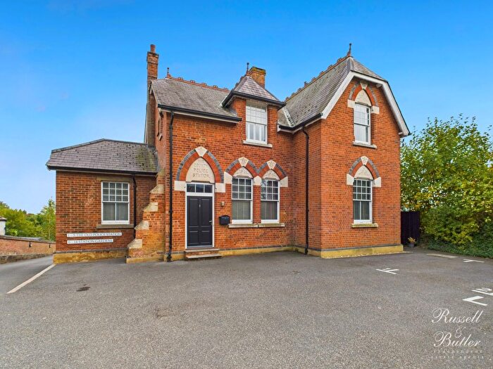 2 Bedroom Flat To Rent In Moreton Road, Buckingham, MK18