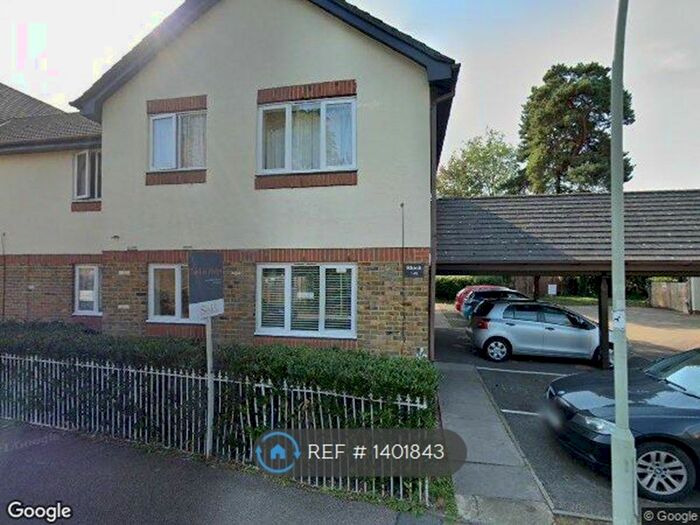 1 Bedroom Maisonette To Rent In Friends Avenue, Cheshunt, Waltham Cross, EN8