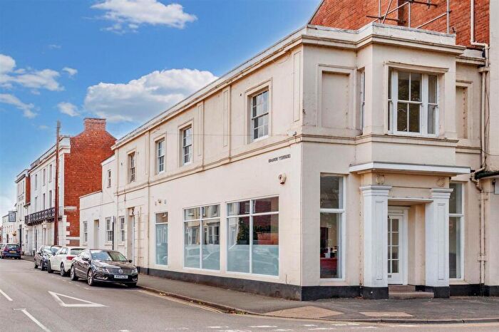 1 Bedroom Flat For Sale In Church Terrace, Leamington Spa, CV31