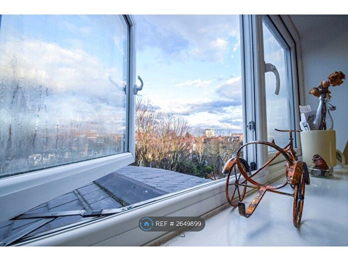 1 Bedroom Flat To Rent In Edith Road, London, W14