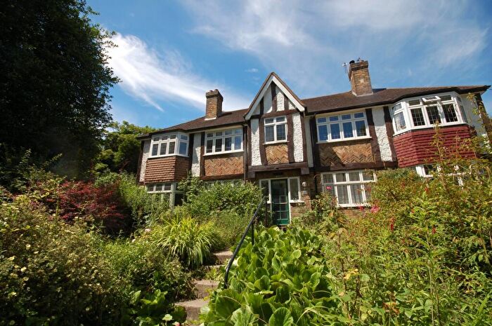 3 Bedroom Maisonette For Sale In The Knoll, Beckenham, BR3
