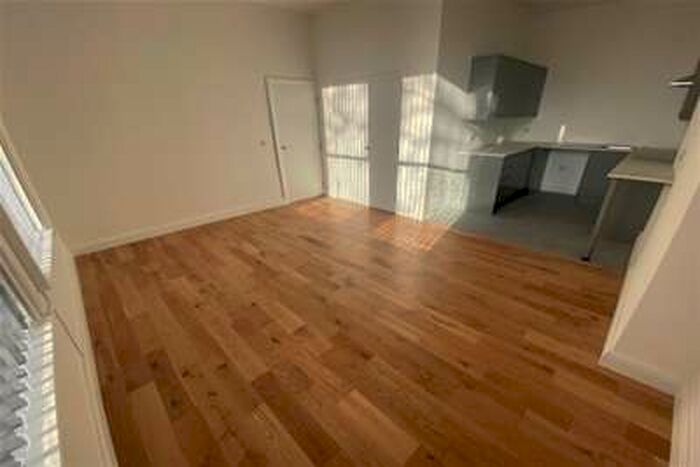 2 Bedroom Flat To Rent In Hargreaves Road, L17 8xx***available With Zero Deposit***