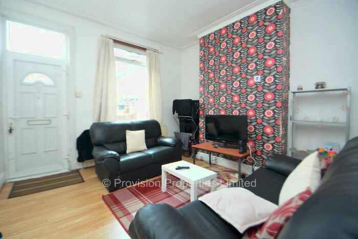 4 Bedroom Terraced House To Rent In Harold Grove, Hyde Park, Leeds, LS6