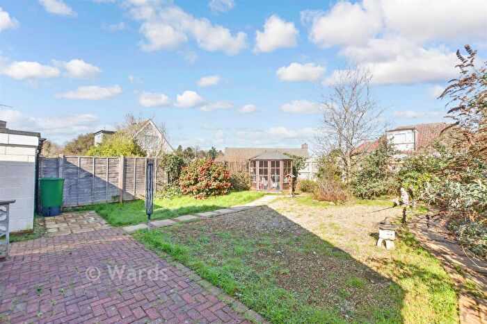 2 Bedroom Detached Bungalow For Sale In Egremont Road, Bearsted, Maidstone, Kent, ME15