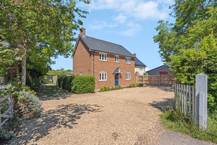 4 Bedroom Detached House For Sale In Field House, A Main Road, Astwood, Newport Pagnell, MK16