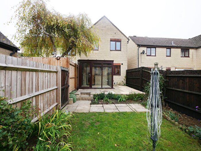 3 Bedroom Terraced House To Rent In Smiths Field, Cirencester, GL7
