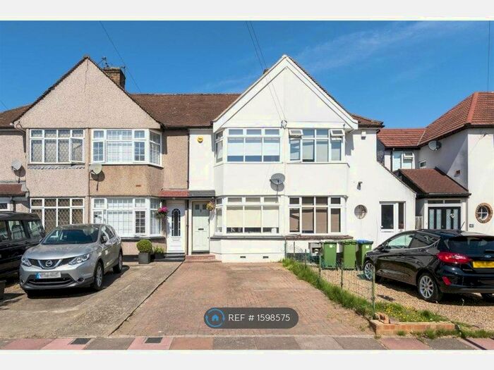 2 Bedroom Terraced House To Rent In Beverley Avenue, Sidcup, DA15