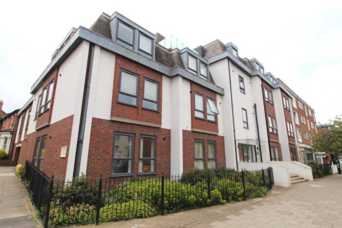 2 Bedroom Apartment To Rent In Buckingham Court, Buckingham Street, Aylesbury, Buckinghamshire, HP20