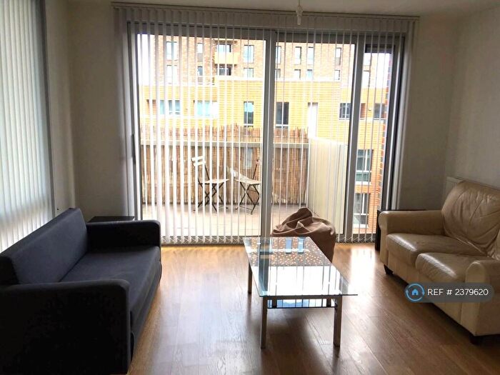 2 Bedroom Flat To Rent In Devons Road, London, E3