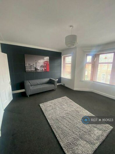 2 Bedroom Flat To Rent In Llandaff North, Llandaff North, Cardiff, CF14