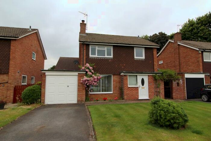 4 Bedroom Detached House To Rent In Mallorie Close, Ripon, HG4