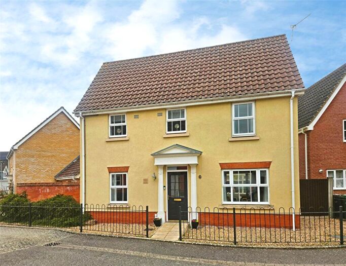 3 Bedroom Detached House For Sale In Burroughs Way, Wymondham, Norfolk, NR18