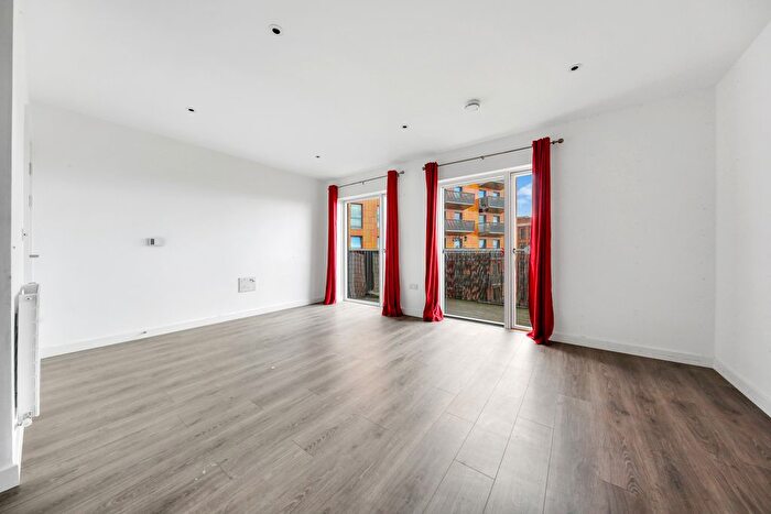 1 Bedroom Flat For Sale In Maud Street, E16
