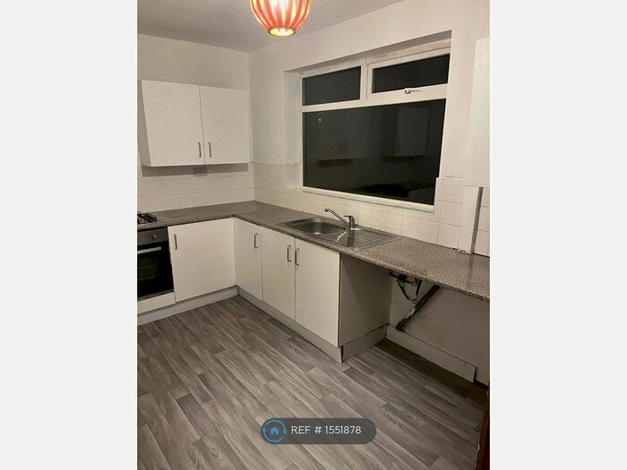 3 Bedroom Semi-Detached House To Rent In Sefton Avenue, Atherton, Manchester, M46