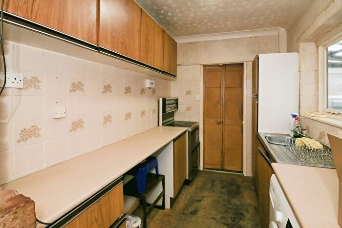 2 Bedroom Detached Bungalow For Sale In Burrowmoor Road, March, PE15