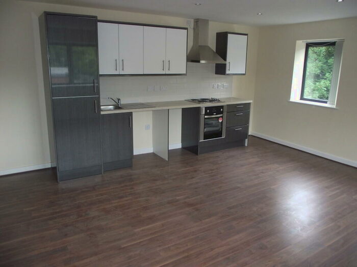 1 Bedroom Flat To Rent In Mayberry Place, Rumbow, Halesowen, West Midlands, B63