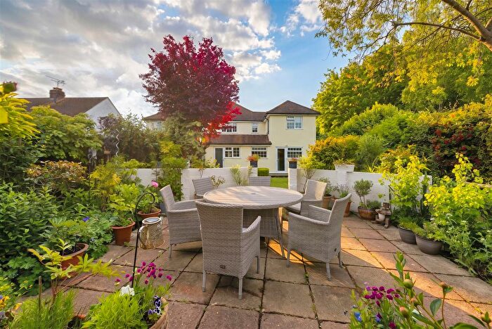4 Bedroom Semi-Detached House For Sale In Hampstead Lane, Nettlestead, Maidstone, ME18