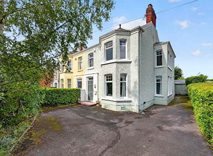4 Bedroom Semi-Detached Villas For Sale In North Road, Belfast, BT5