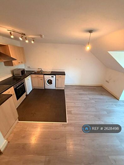 2 Bedroom Flat To Rent In Taylforth Close, Liverpool, L9