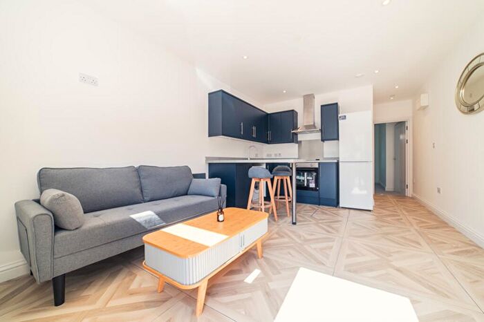 1 Bedroom Flat To Rent In Habershon Street, Splott, CF24